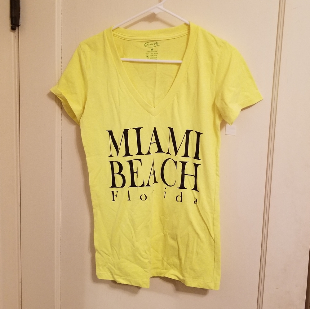 MIAMI BEACH T-Shirt